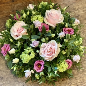 FUNERAL WREATHS & POSIES