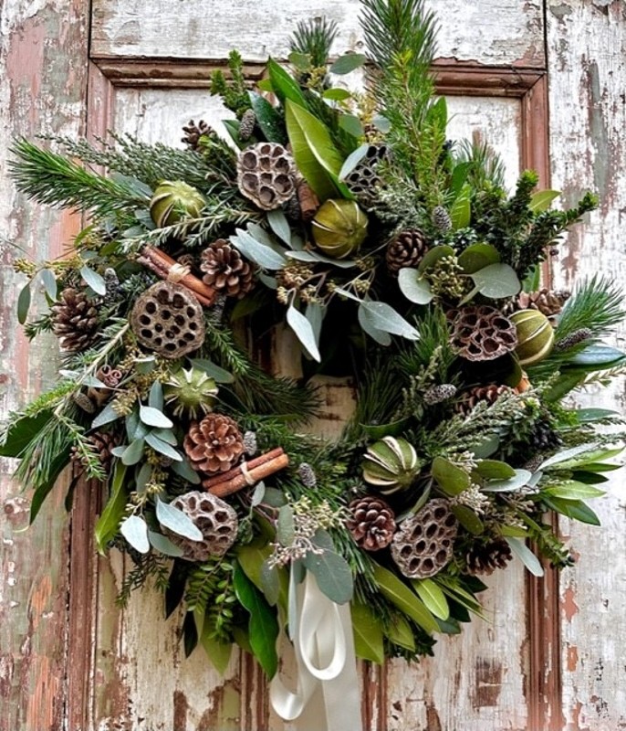Winter Whites Door Wreath buy online or call 01273 328841