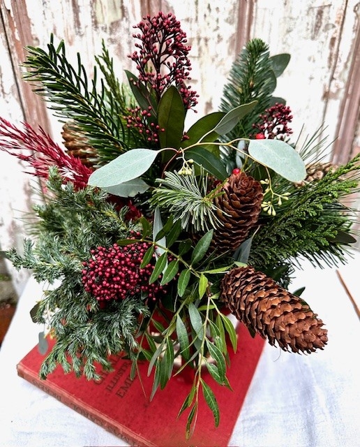 Festive Vintage French Vase Design