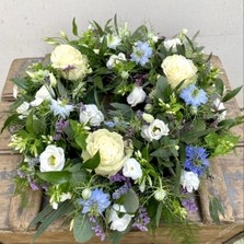 Seasonal Blue & White Wreath Design