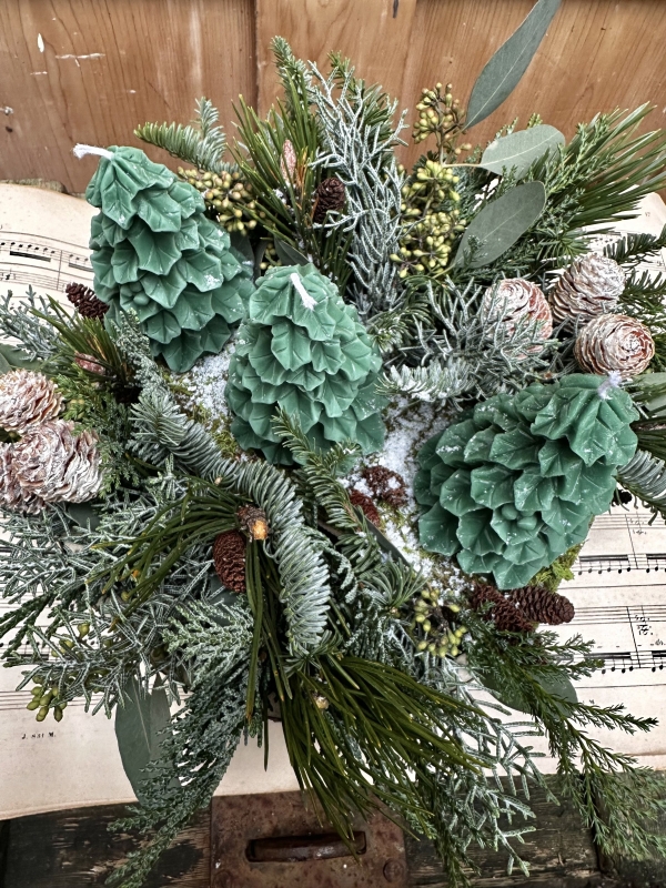 Winter woodland candle design